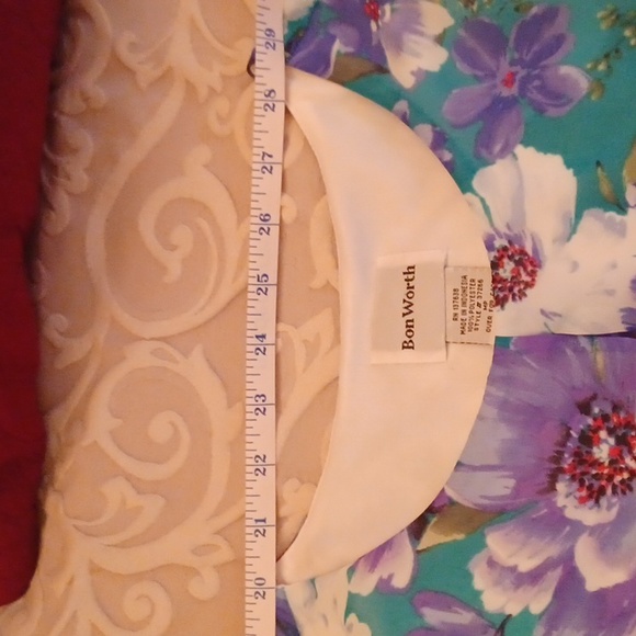 Bon Worth top - Picture 7 of 7